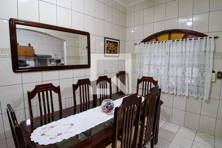 Casa à venda com 310m², 6 quartos e 3 vagas Casa à venda com 310m², 6 quartos e 3 vagasSala de Jantar