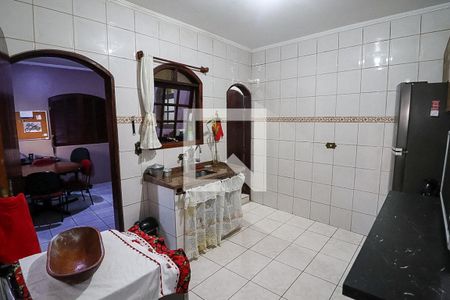 Casa à venda com 310m², 6 quartos e 3 vagas Casa à venda com 310m², 6 quartos e 3 vagasEdícula - Cozinha