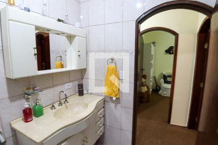 Casa à venda com 310m², 6 quartos e 3 vagas Casa à venda com 310m², 6 quartos e 3 vagasBanheiro Social do 2° andar