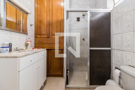 Casa à venda com 500m², 4 quartos e 4 vagas Casa à venda com 500m², 4 quartos e 4 vagasBanheiro Social