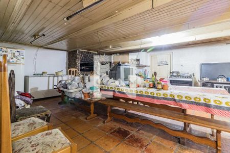 Casa à venda com 500m², 4 quartos e 4 vagas Casa à venda com 500m², 4 quartos e 4 vagasChurrasqueira