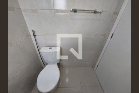 Casa de condomínio para alugar com 132m², 3 quartos e 2 vagasBanheiro 2