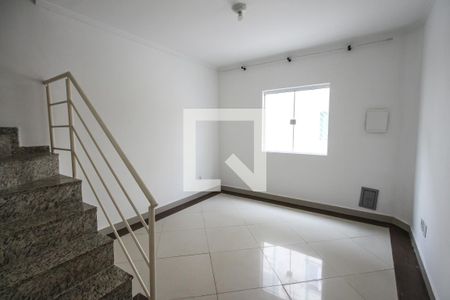 Sala de casa de condomínio à venda com 2 quartos, 126m² em Penha de França, São Paulo