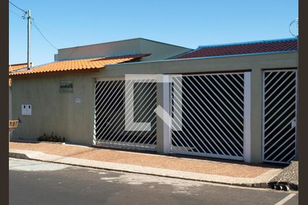 Casa para alugar com 15m², 1 quarto e 2 vagas Casa para alugar com 15m², 1 quarto e 2 vagasFachada