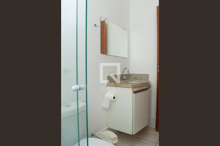 Banheiro de kitnet/studio para alugar com 1 quarto, 15m² em Brasil, Uberlândia