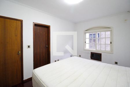 Casa à venda com 270m², 3 quartos e 2 vagas Casa à venda com 270m², 3 quartos e 2 vagasQuarto Suite 3