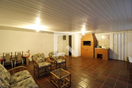 Casa à venda com 270m², 3 quartos e 2 vagas Casa à venda com 270m², 3 quartos e 2 vagasÁrea comum - Salão de festas