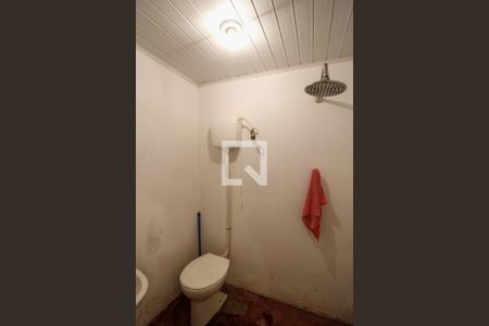 Casa à venda com 270m², 3 quartos e 2 vagas Casa à venda com 270m², 3 quartos e 2 vagasBanheiro de Serviço