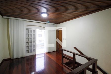 Casa à venda com 270m², 3 quartos e 2 vagas Casa à venda com 270m², 3 quartos e 2 vagasSala 3