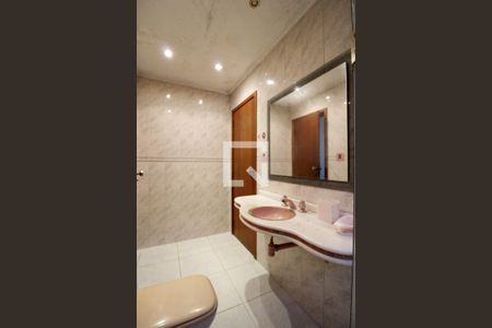Casa à venda com 270m², 3 quartos e 2 vagas Casa à venda com 270m², 3 quartos e 2 vagasBanheiro da Suíte 3