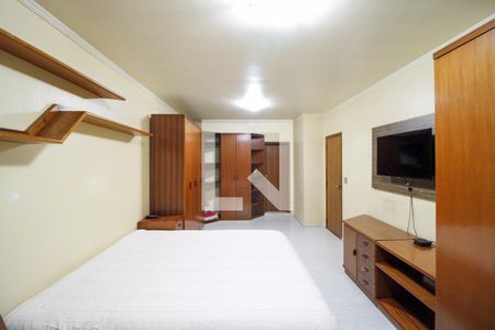 Casa à venda com 270m², 3 quartos e 2 vagas Casa à venda com 270m², 3 quartos e 2 vagasQuarto suite 4