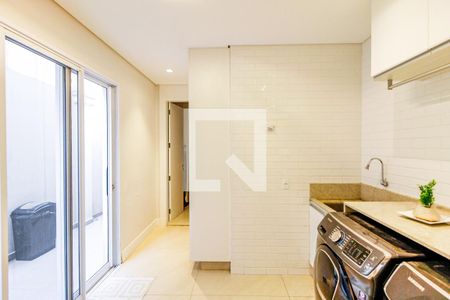 Casa à venda com 310m², 5 quartos e 2 vagasÁrea de Serviço