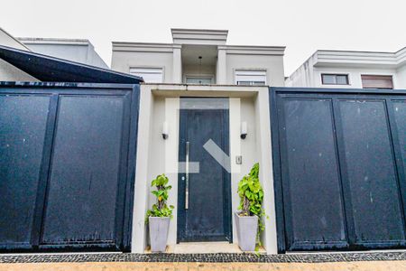 Casa à venda com 310m², 5 quartos e 2 vagasFachada