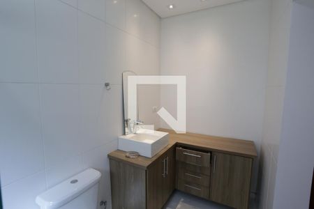 Casa à venda com 200m², 3 quartos e 2 vagasBanheiro da Suíte