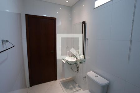 Casa à venda com 200m², 3 quartos e 2 vagasBanheiro
