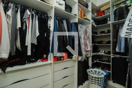 Casa à venda com 220m², 3 quartos e 6 vagasQuarto 2 -Suite