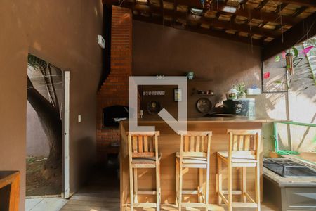 Casa à venda com 220m², 3 quartos e 6 vagasChurrasqueira