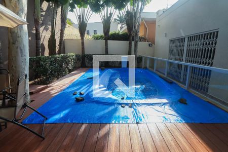 Casa à venda com 220m², 3 quartos e 6 vagasPiscina