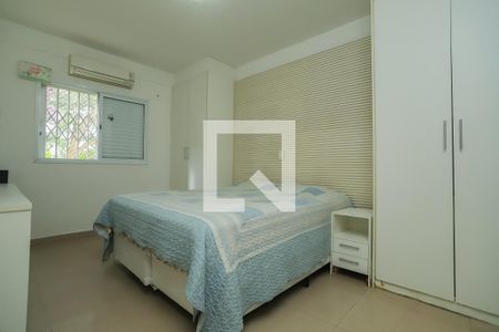 Casa à venda com 220m², 3 quartos e 6 vagasQuarto 2 -Suite