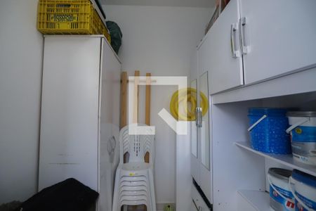 Casa à venda com 220m², 3 quartos e 6 vagasQuarto de Serviço