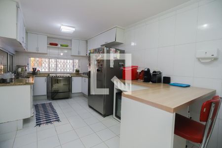 Casa à venda com 220m², 3 quartos e 6 vagasCozinha