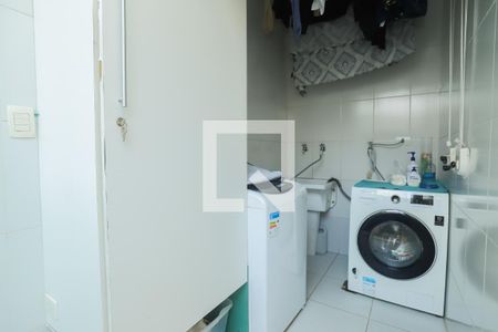 Casa à venda com 220m², 3 quartos e 6 vagasÁrea de Serviço