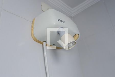 Casa à venda com 220m², 3 quartos e 6 vagasBanheiro de Serviço