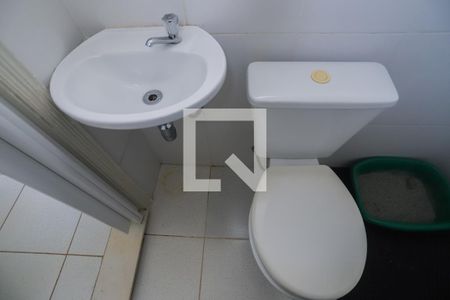 Casa à venda com 220m², 3 quartos e 6 vagasBanheiro de Serviço