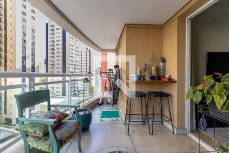 Varanda  de apartamento à venda com 3 quartos, 87m² em Vila Olímpia, São Paulo