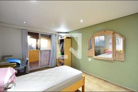 Casa à venda com 253m², 3 quartos e 4 vagasQuarto