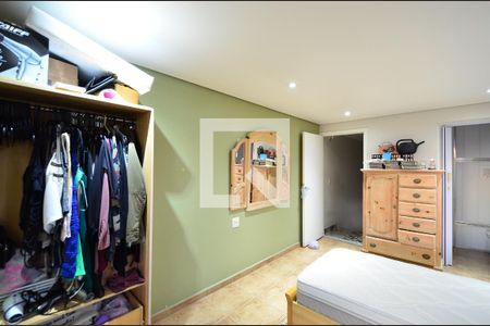 Casa à venda com 253m², 3 quartos e 4 vagasQuarto