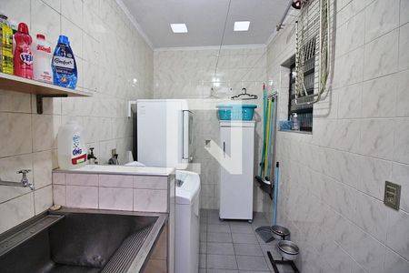 Casa à venda com 150m², 3 quartos e 2 vagasLavanderia