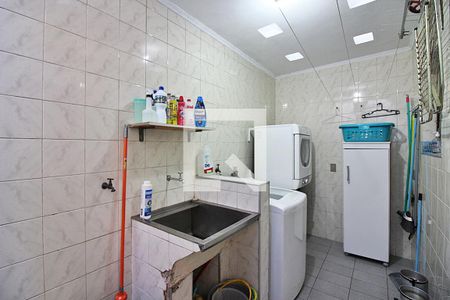 Casa à venda com 150m², 3 quartos e 2 vagasLavanderia