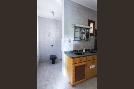 Casa à venda com 417m², 3 quartos e 3 vagasBanheiro da suíte 1