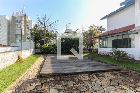 Casa à venda com 417m², 3 quartos e 3 vagasQuintal