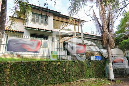 Casa à venda com 417m², 3 quartos e 3 vagasFachada