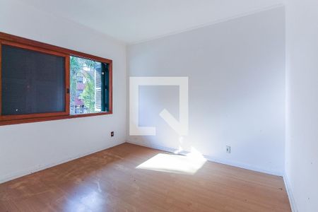 Casa à venda com 417m², 3 quartos e 3 vagasEscritório