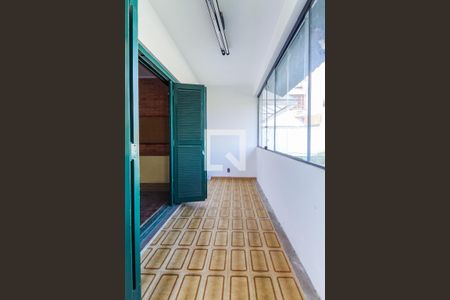 Casa à venda com 417m², 3 quartos e 3 vagasSacada