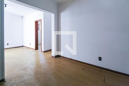 Casa à venda com 417m², 3 quartos e 3 vagasSuíte 2