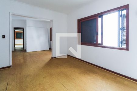 Casa à venda com 417m², 3 quartos e 3 vagasSuíte 2