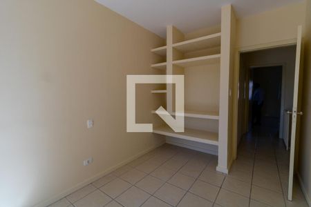 Casa à venda com 208m², 3 quartos e 2 vagas Casa à venda com 208m², 3 quartos e 2 vagasQuarto 2
