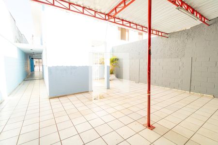 Casa à venda com 208m², 3 quartos e 2 vagas Casa à venda com 208m², 3 quartos e 2 vagasÁrea Externa
