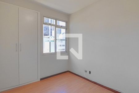 Apartamento à venda com 90m², 3 quartos e 1 vagaQuarto 2