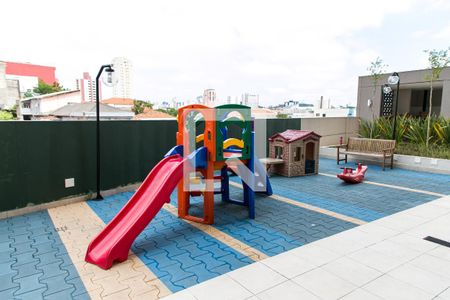 Apartamento à venda com 43m², 2 quartos e 1 vaga Apartamento à venda com 43m², 2 quartos e 1 vagaÁrea Comum - Playground