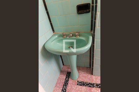 Apartamento à venda com 70m², 2 quartos e sem vaga Apartamento à venda com 70m², 2 quartos e sem vagaBanheiro