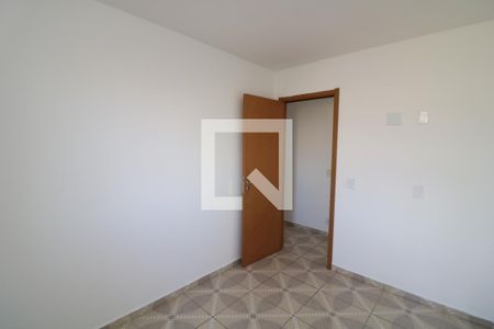 Quarto 1 de apartamento para alugar com 2 quartos, 47m² em Jardim Colonial, São Paulo
