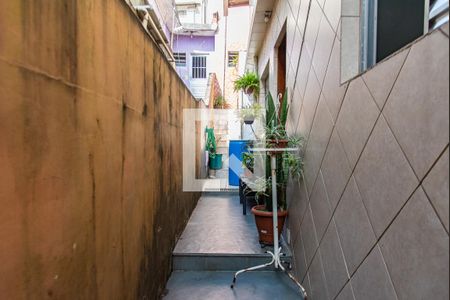 Casa à venda com 220m², 4 quartos e 2 vagasCorredor