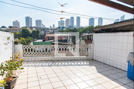 Casa à venda com 220m², 4 quartos e 2 vagasTerraço