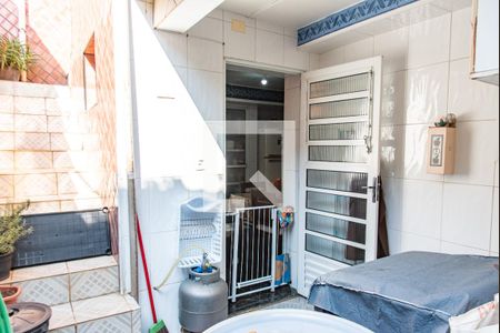 Casa à venda com 220m², 4 quartos e 2 vagasÁrea de serviço