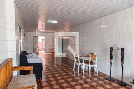 Casa à venda com 220m², 4 quartos e 2 vagasSalão